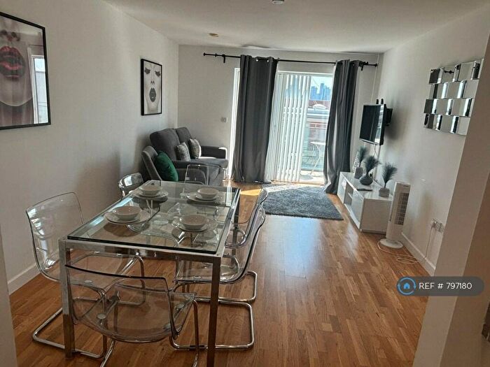 2 Bedroom Flat To Rent In Eyot House, London, SE16