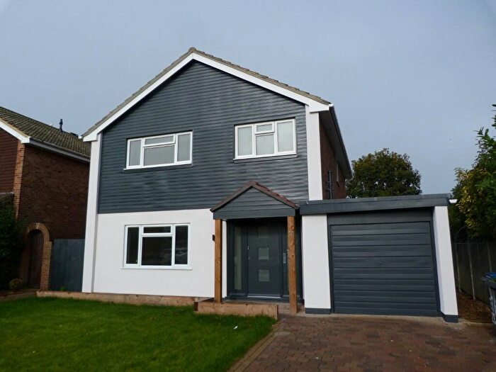 4 Bedroom Detached House For Sale In Whiteness Green, Broadstairs, Kent, CT10