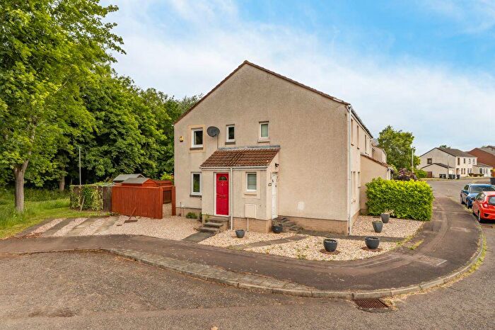 1 Bedroom End Of Terrace House For Sale In North Bughtlinside, Edinburgh, EH12