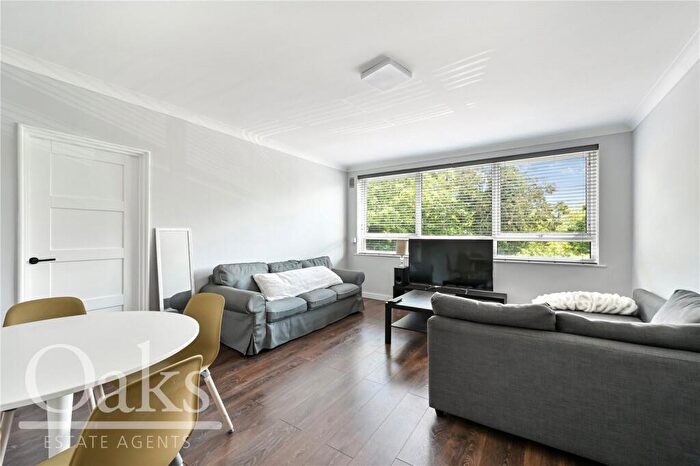 2 Bedroom Apartment For Sale In South Norwood Hill, South Norwood, SE25