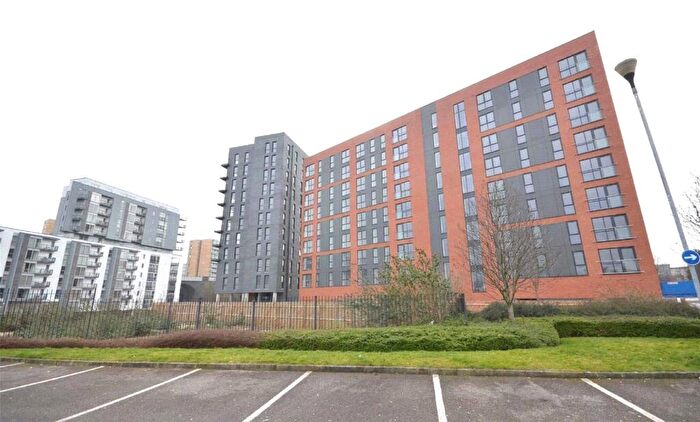 3 Bedroom Apartment To Rent In The Riley Building, Salford, Manchester City Centre, Greater Manchester, M5
