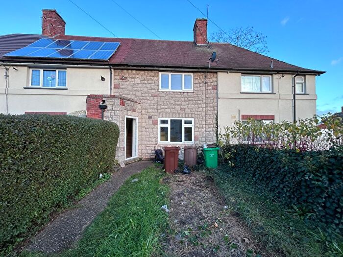 2 Bedroom Terraced House For Sale In Minver Crescent, Nottingham, Nottinghamshire, NG8