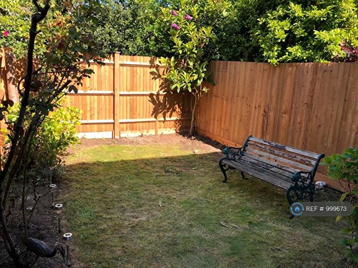 2 Bedroom End Of Terrace House To Rent In Brandy Way, Sutton, SM2