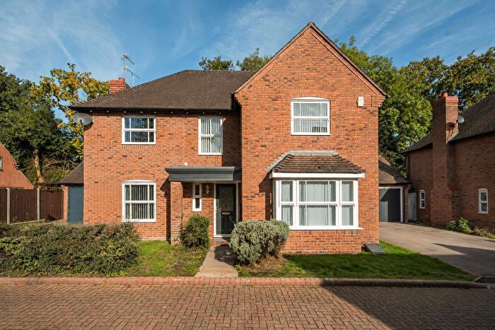 4 Bedroom Detached House To Rent In Round Close, Shirley, Solihull, B90