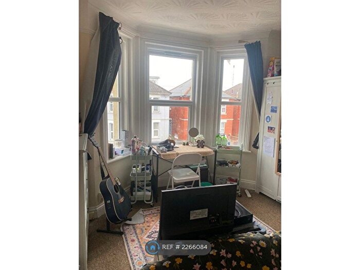 7 Bedroom Detached House To Rent In Alma Road, Bournemouth, BH9