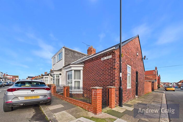 3 Bedroom End Of Terrace House For Sale In Annie Street, Fulwell, SR6