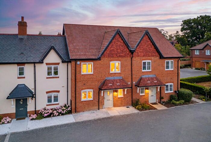 3 Bedroom Terraced House For Sale In Hazylwood, Wokingham, RG40