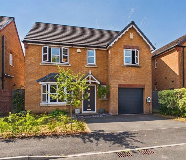 4 Bedroom Detached House For Sale In Ashwood Close, Tyldesley, M29
