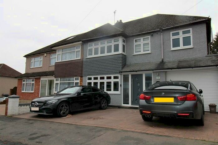 4 Bedroom Semi-Detached House To Rent In Pear Tree Walk, Cheshunt, EN7