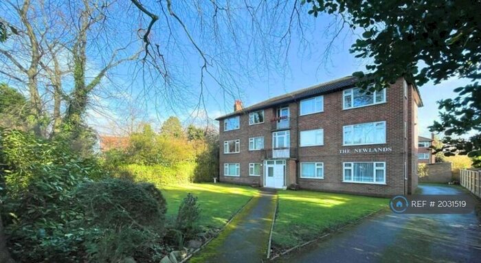 2 Bedroom Flat To Rent In The Newlands, Sale, M33