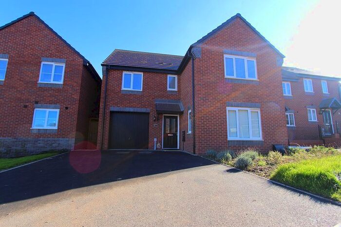 4 Bedroom Detached House To Rent In Hylton Road, Stafford, ST16