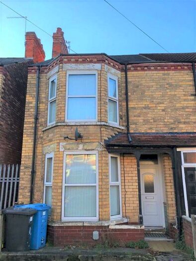 3 Bedroom Terraced House To Rent In Huntingdon Street, Hull, HU4