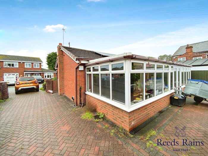 2 Bedroom Bungalow For Sale In Willow Court, Middlewich, Cheshire, CW10