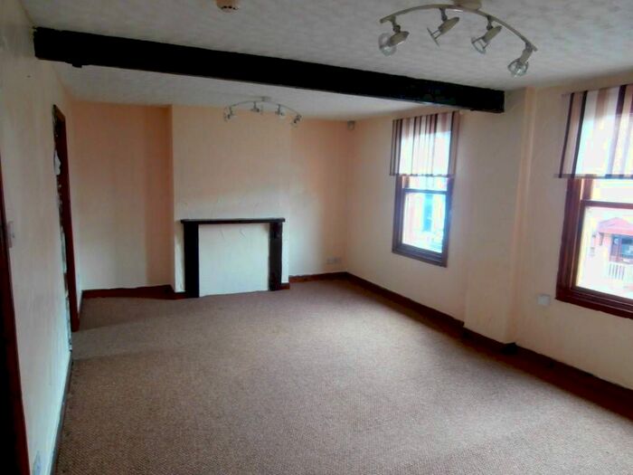 2 Bedroom Flat To Rent In Station Street, Mansfield Woodhouse, Mansfield, NG19