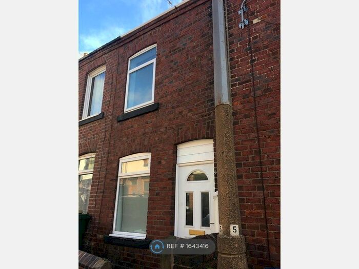 1 Bedroom Terraced House To Rent In Mapplewell, Barnsley, S75
