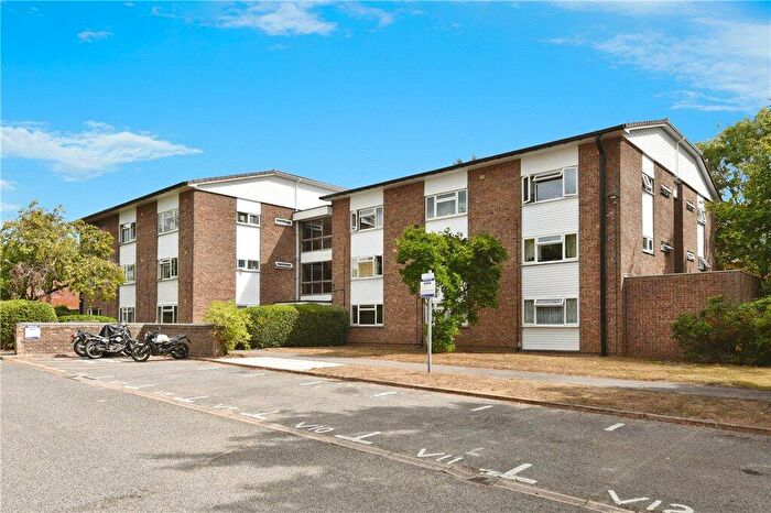 1 Bedroom Apartment For Sale In Tavistock Close, Romsey, Hampshire, SO51