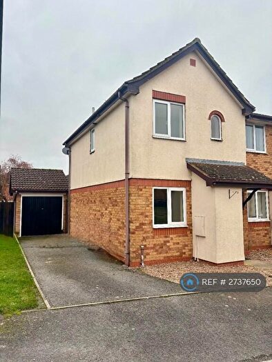 2 Bedroom Semi Detached House To Rent In Inwood Close, Corby, NN18