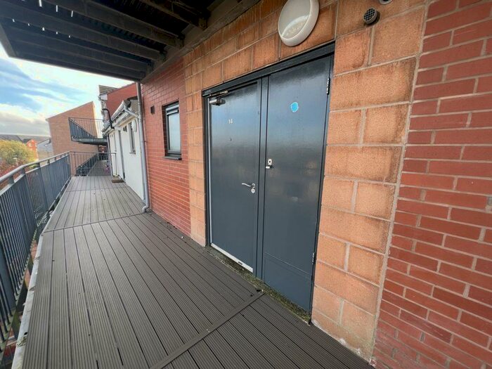 1 Bedroom Flat To Rent In Sandhills Avenue, Hamilton, LE5