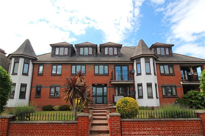 2 Bedroom Apartment To Rent In Cossington Road, Westcliff-on-Sea, Essex, SS0