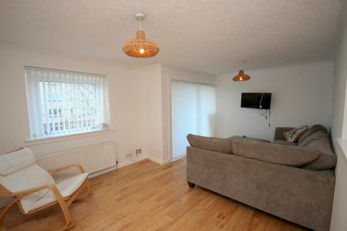 2 Bedroom Flat To Rent In Essendean Terrace, Edinburgh, EH4