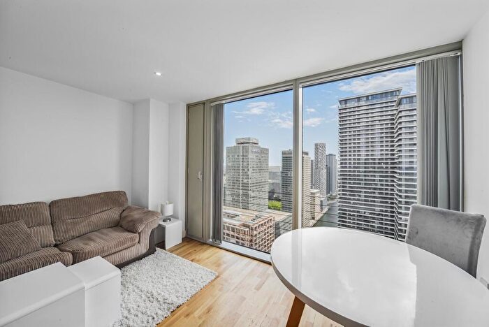 1 Bedroom Apartment To Rent In Landmark East, Marsh Wall, E14