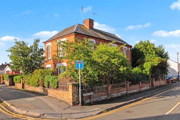 4 Bedroom Detached House For Sale In Lutterworth Road, Blaby, Leicester, LE8