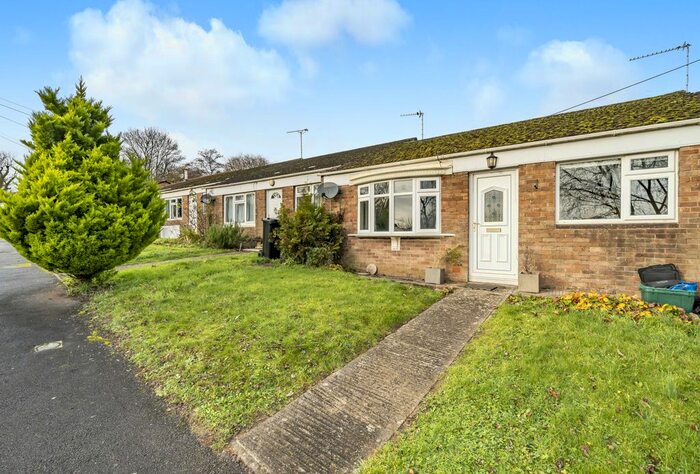 2 Bedroom Bungalow For Sale In Manor Close, Wellow, Bath, Somerset, BA2