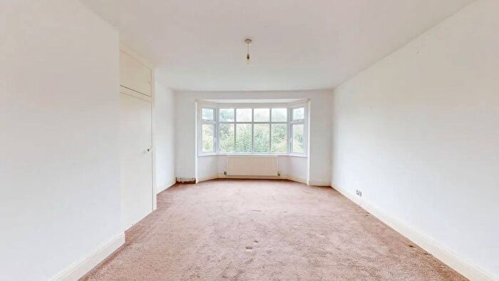 4 Bedroom Terraced House To Rent In Gateley Road, London, SW9