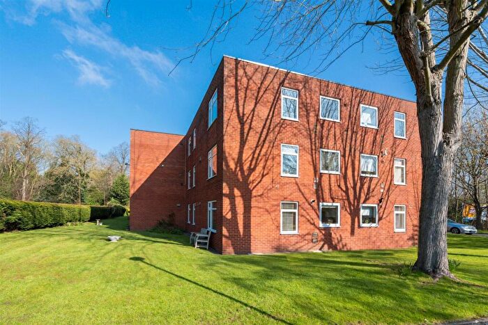 2 Bedroom Apartment To Rent In Bromford Mere, Warwick Road, Solihull, B92