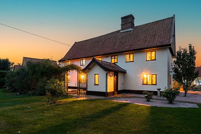 5 Bedroom Detached House For Sale In Tanns Lane, North Lopham, IP22