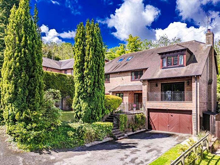 5 Bedroom Detached House For Sale In Hill Gardens, Streatley On Thames, RG8