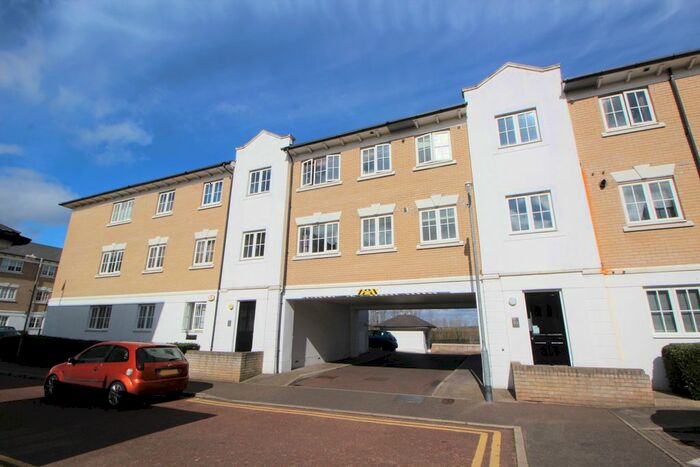 1 Bedroom Flat To Rent In George Williams Way, Colchester, CO1