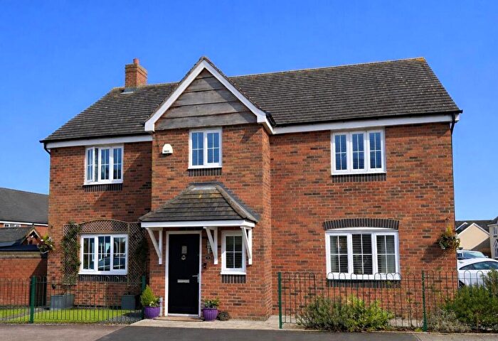 5 Bedroom Detached House For Sale In St Peters Way, Yoxall, DE13