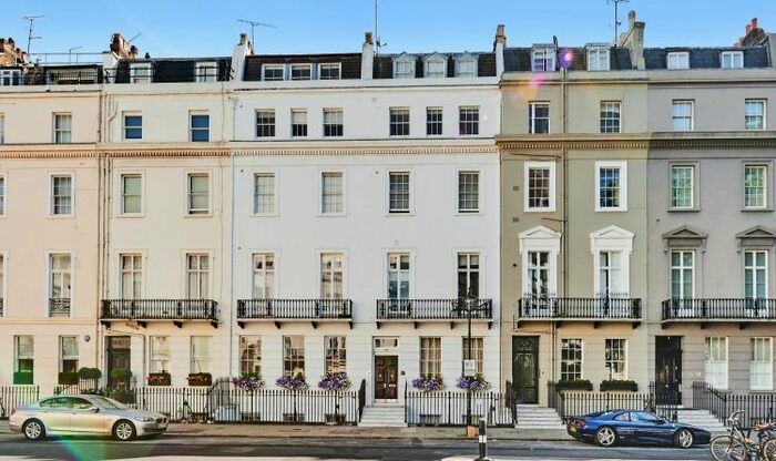 1 Bedroom Flat To Rent In Chesham Place, London, SW1X