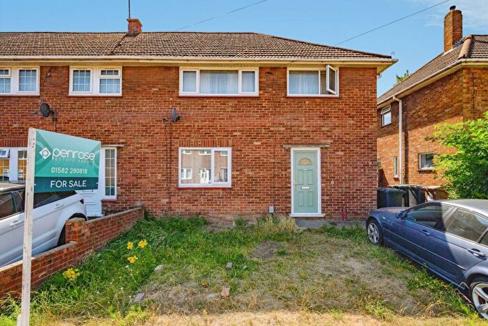 3 Bedroom Semi-Detached House For Sale In Tythe Road, Luton, Bedfordshire, LU4