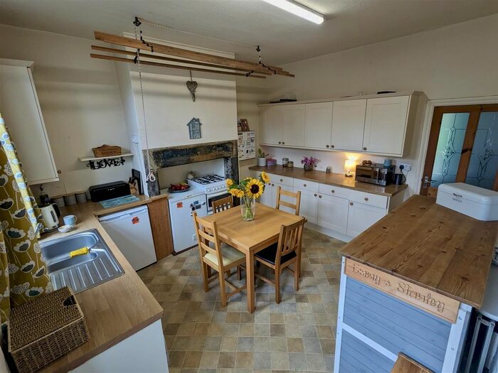 4 Bedroom Terraced House To Rent In King Edward Terrace, Burley In Wharfedale, Ilkley, LS29