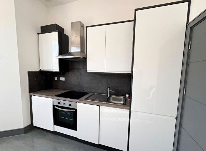 1 Bedroom Flat To Rent In Fortis Green, East Finchley, N2