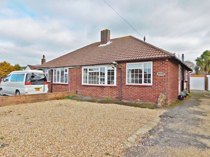 2 Bedroom Semi Detached Bungalow For Sale In Ravens Close, Stubbington, Fareham, PO14