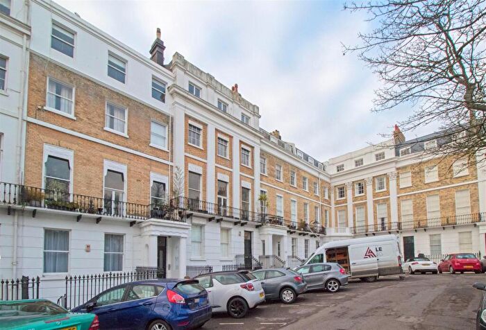 2 Bedroom Apartment To Rent In Sussex Square, Brighton, BN2