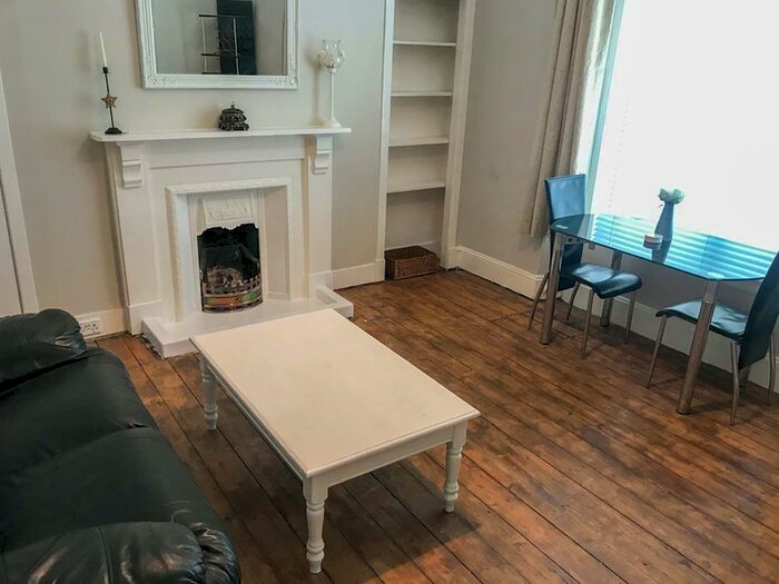 1 Bedroom Flat To Rent In Wallfield Place, Ground Floor Right, AB25