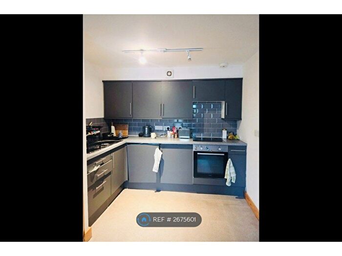 2 Bedroom Flat To Rent In Herbert Street, Bedminster, Bristol, BS3