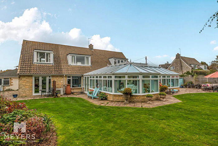 5 Bedroom Detached Bungalow For Sale In Colliers Lane, Wareham, BH20
