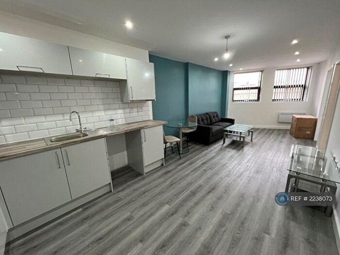 1 Bedroom Flat To Rent In Chestergate, Stockport, SK1