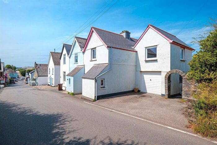 3 Bedroom End Terrace House For Sale In Crafthole, Near Portwrinkle Beach, PL11