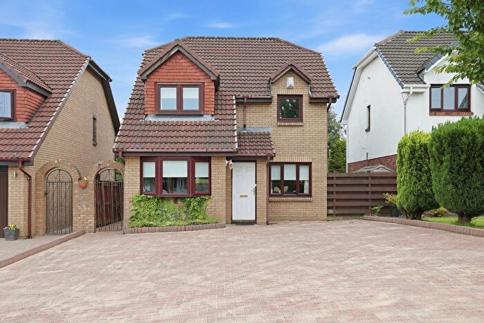 3 Bedroom Detached House For Sale In Polsons Crescent, Paisley, Renfrewshire, PA2