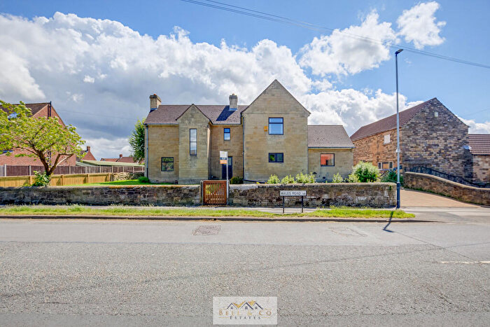 4 Bedroom Detached House For Sale In Manor Farm House, Wales, Sheffield, S26