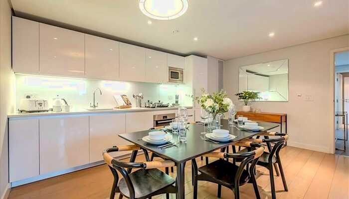 3 Bedroom Flat To Rent In Merchant Square, Paddington, London, W2