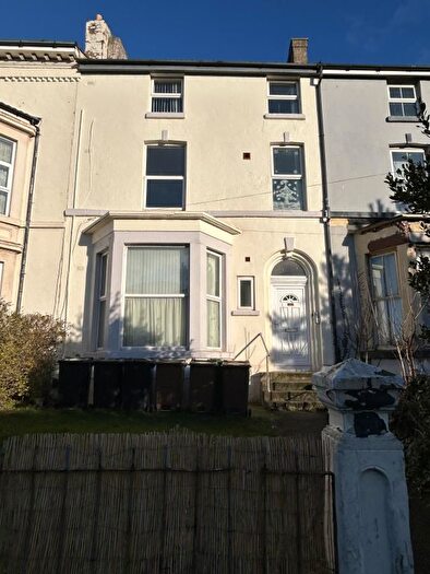 1 Bedroom Flat To Rent In Waterloo Road, L22