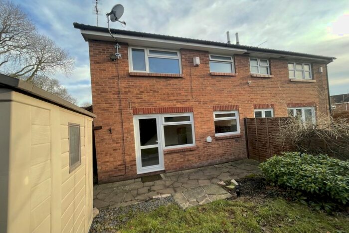 1 Bedroom Detached House To Rent In Hewes Close, Glen Parva, Leicester, LE2