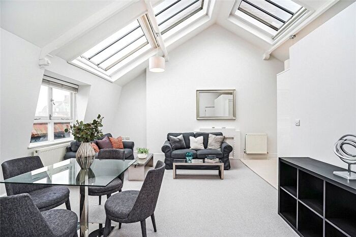 Studio To Rent In St Marks Mansions, Balderton Street, London, W1K